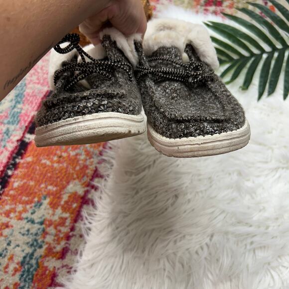 Hey Dude Faux Fur Trim Lining Britt Cocoa Shoes Ankle Boots Booties 7 Gray/Brown - Picture 6 of 9